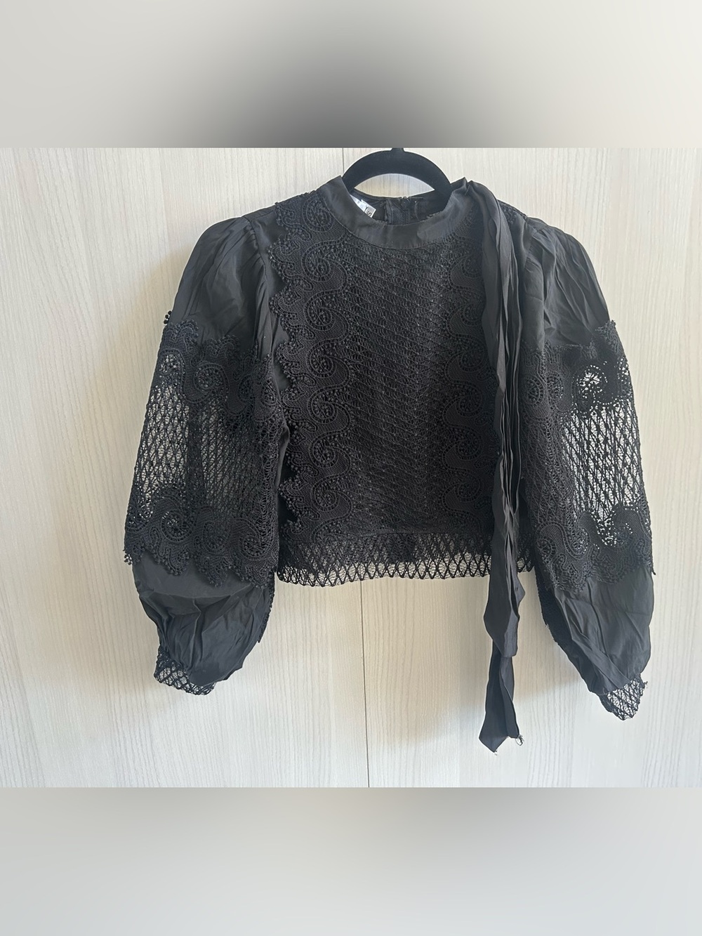 Black Lace Puff-Sleeve Blouse size small gothic lace Victorian full zip tie neck